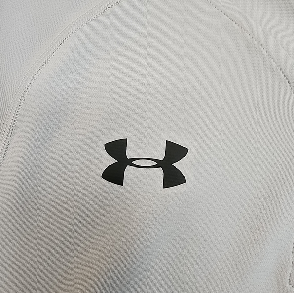 Under Armour Boys Size YL  Gray Loose Heatgear UA Baseball . - Picture 5 of 9